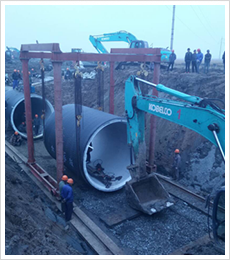 使用龍門架過高壓線